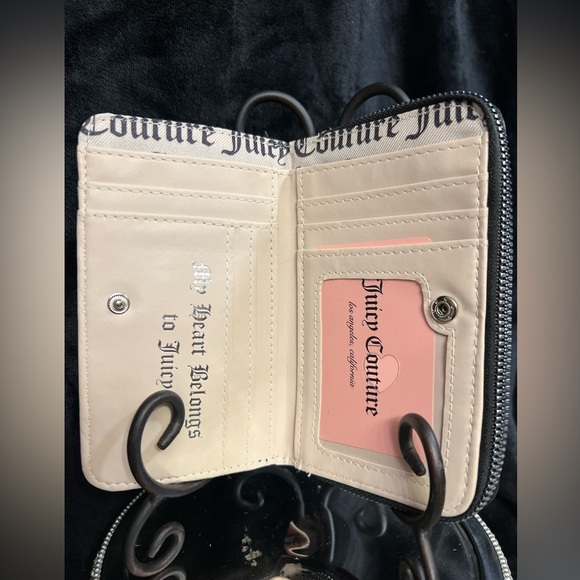 🖤🖤NWT-JUICY COUTURE LIQUORICE “NO RULES EVERYTHING” MULTI COMPARTMENT BIFOLD🖤🖤 - Picture 13 of 16